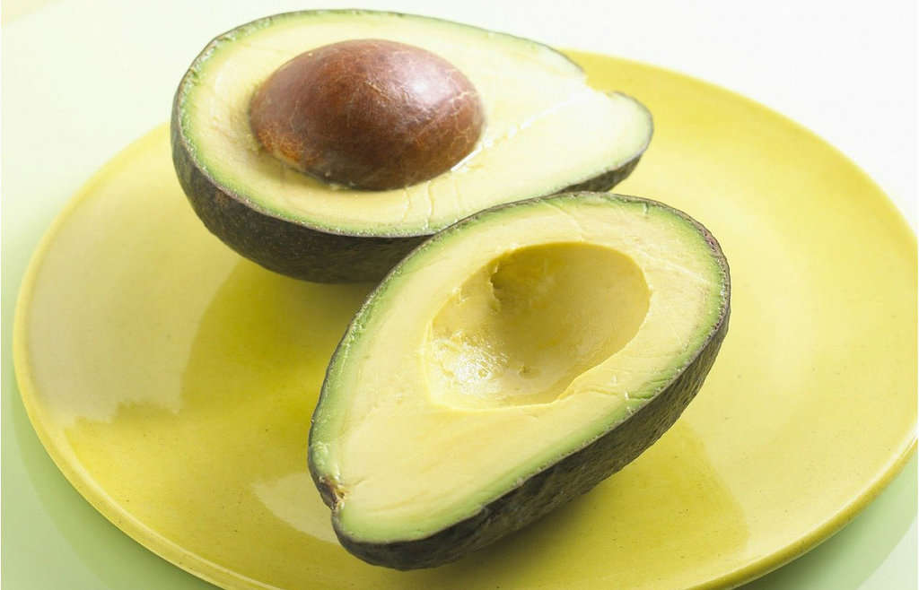 為什麼全世界都在瘋酪梨？重新認識夏季盛產超級明星水果