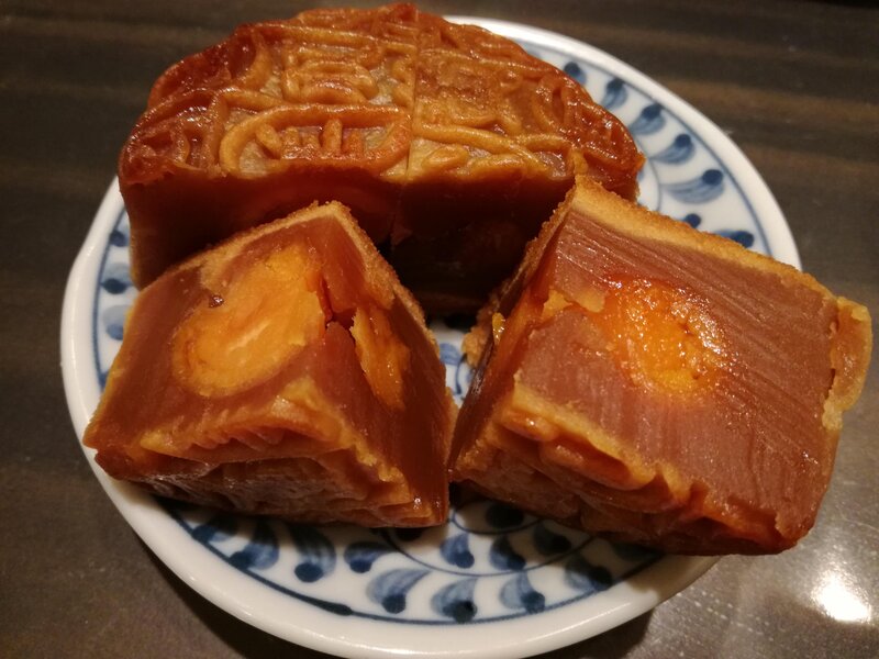 月是故鄉圓，人不要圓喔~