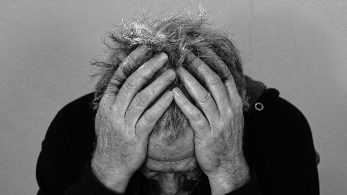 當過不去的坎愈來愈多… 中年以後的憂鬱如何調適？